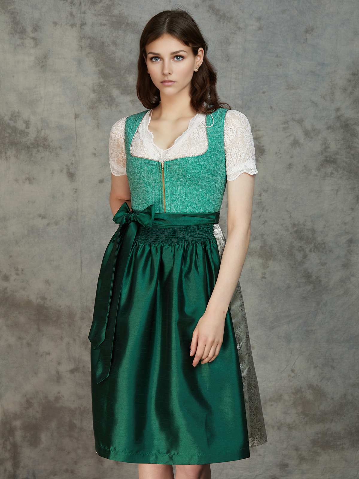 Dirndl in Blau – ein weiterer zeitloser Look
