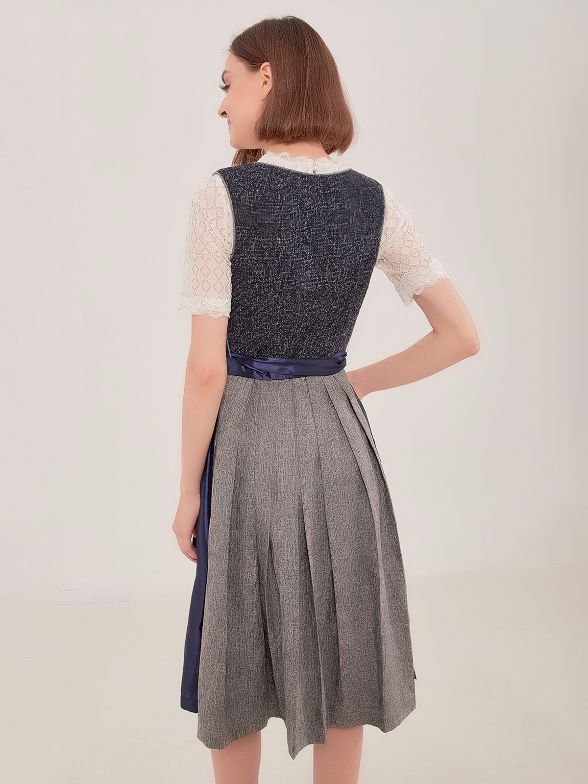 Dirndl in Blau – zeitlos und stilvoll