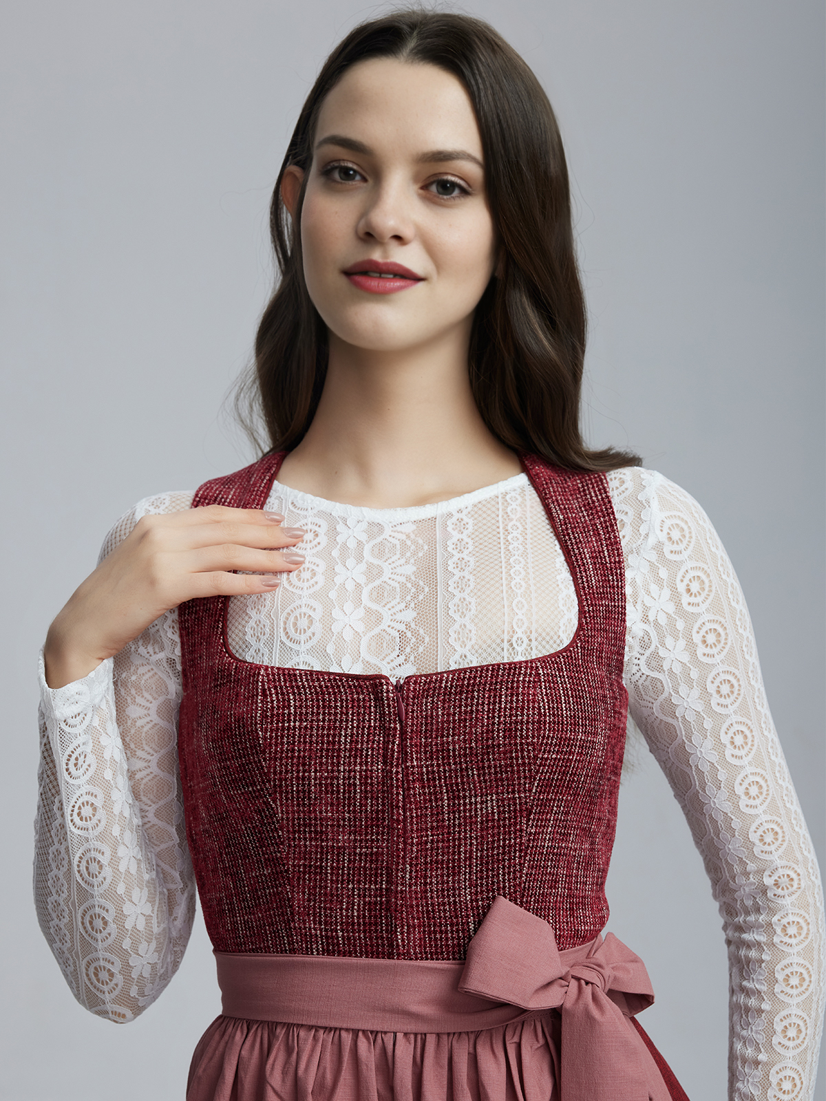 Dirndl Braun Blau mit eleganter Schürze