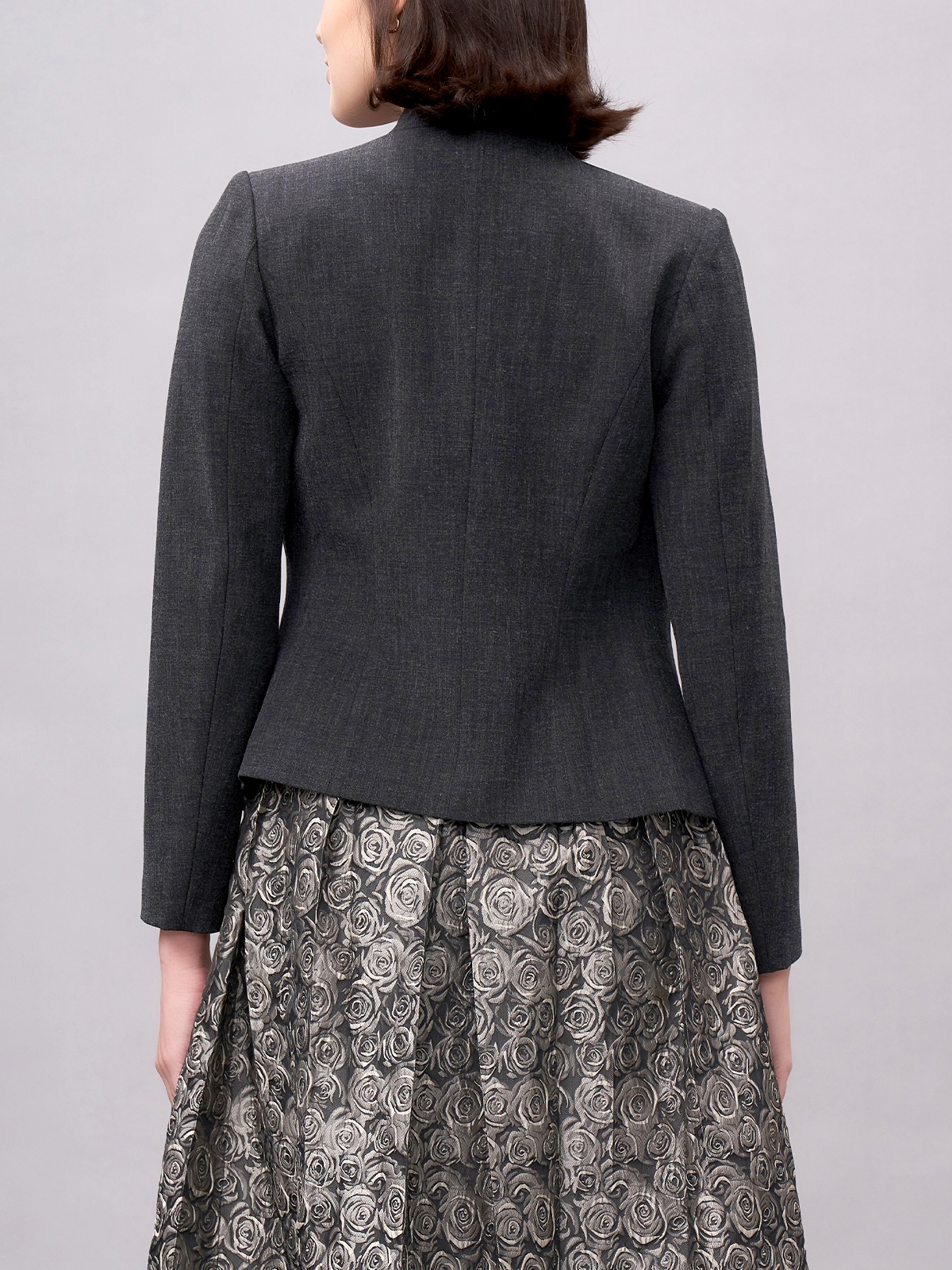 Dirndlbluse weiß hochgeschlossen