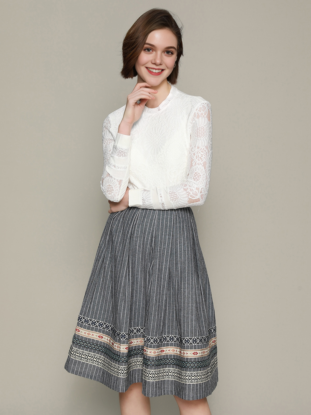 Dirndl mit Herzausschnitt