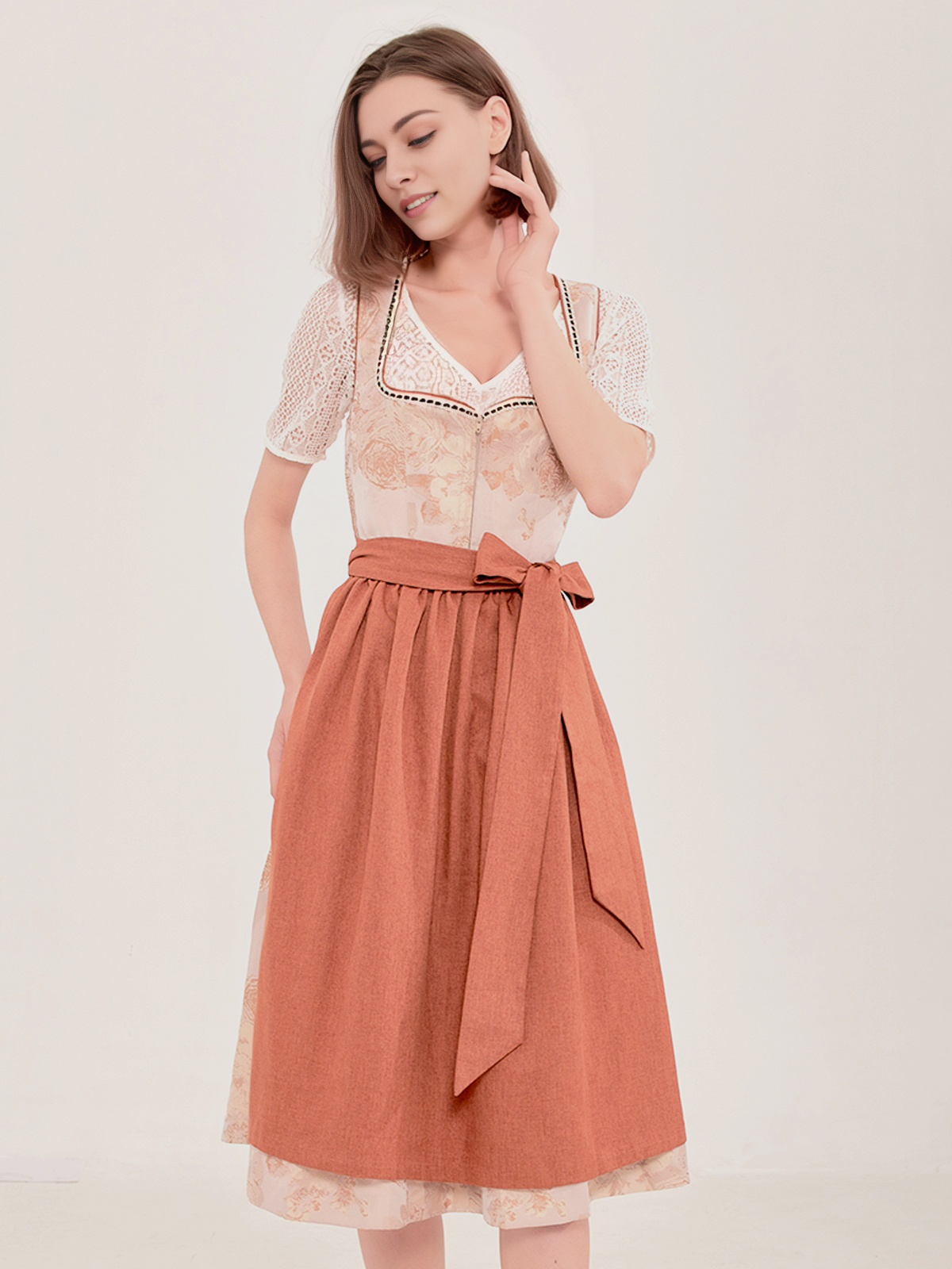 Dirndl Samt Rot in eleganter Ausführung