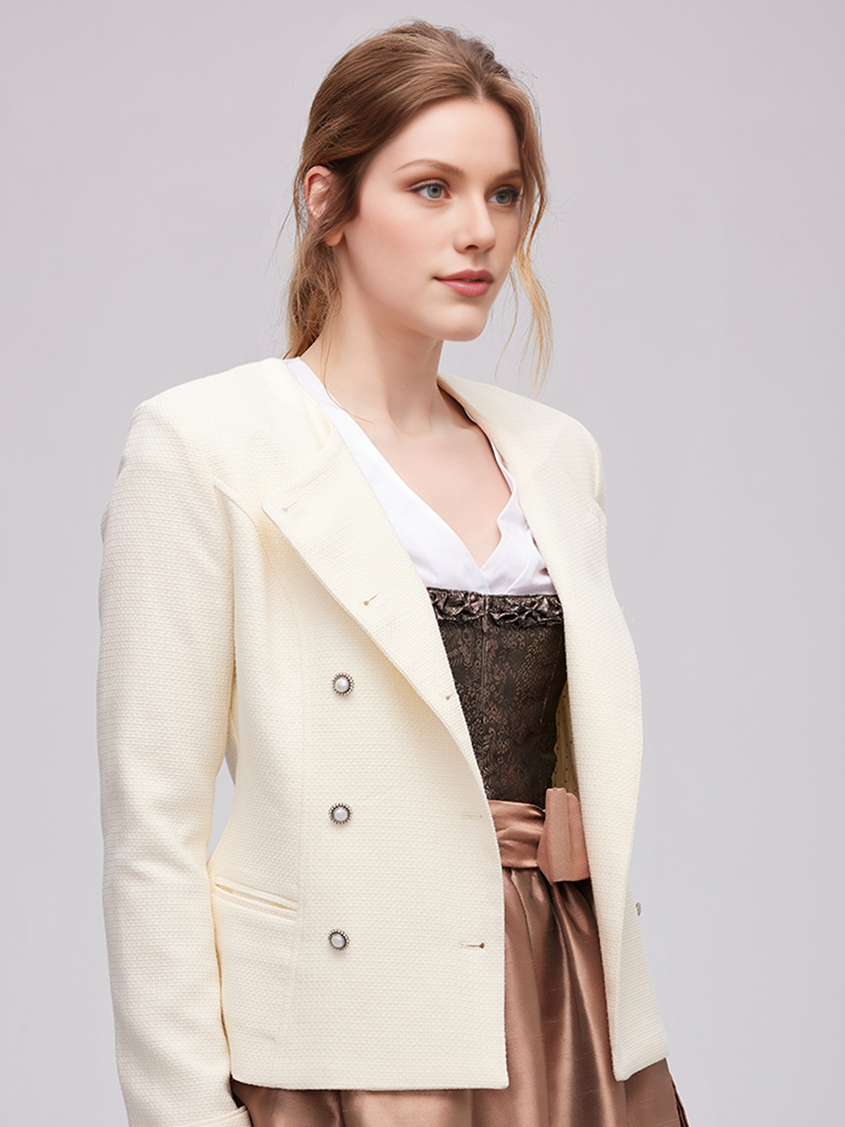 Dirndl Hellgelb mit Bluse