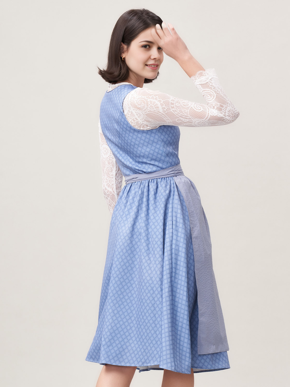 Dirndl aus Samt in Blau