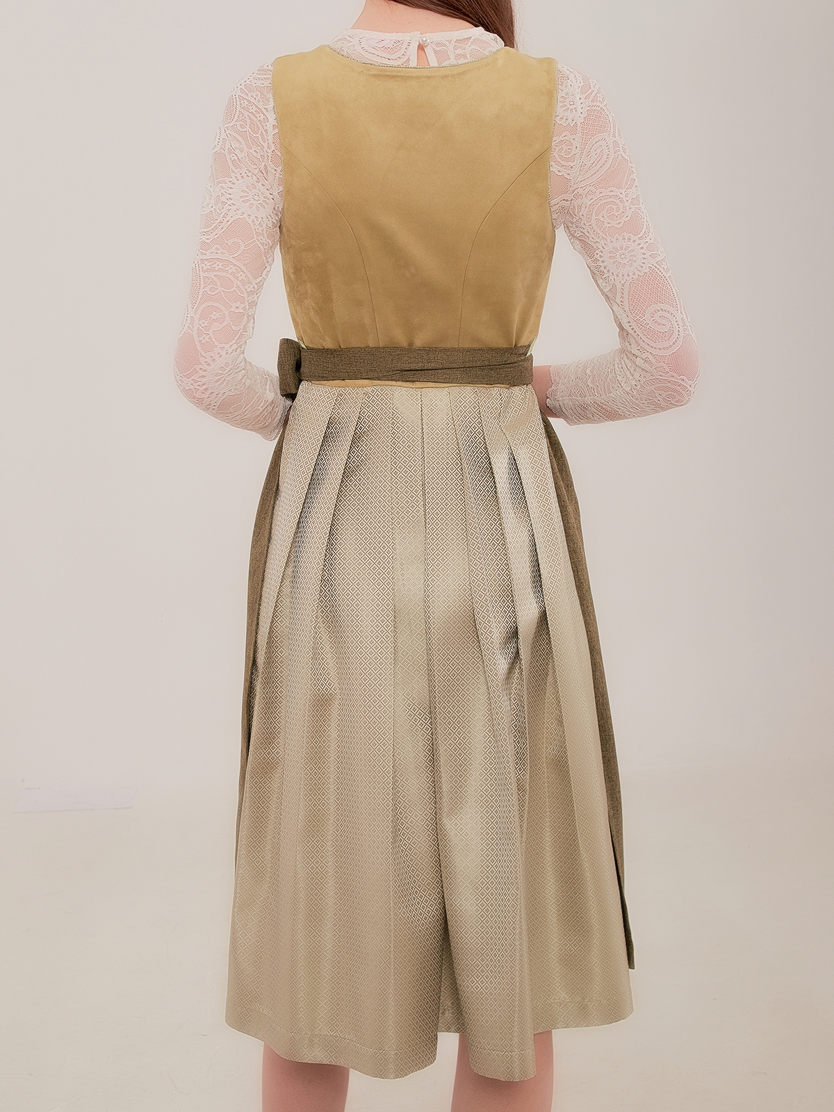 Dirndl mit V-Ausschnitt in Grün