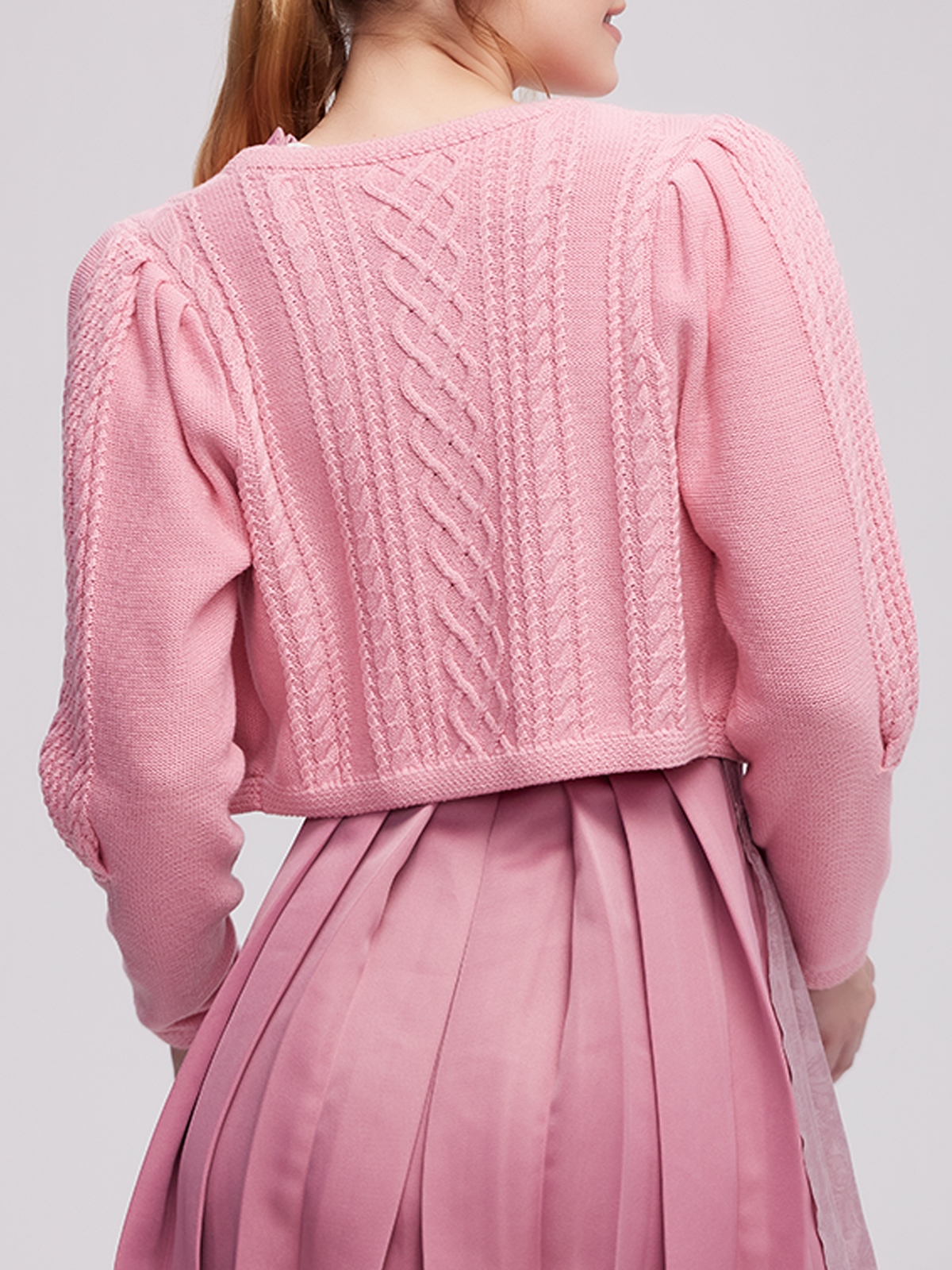 Dirndl Samt Schwarz – Eleganz in Perfektion